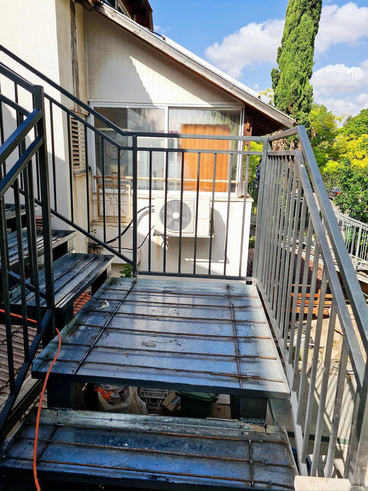 post-image